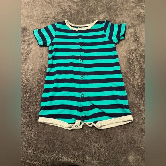 Assorted Baby Rompers with Fun Patterns - Picture 4 of 12